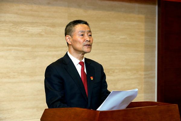 Z6人生就是博集团一届一次全委会选举出新一届向导整体 斯泽夫中选Z6人生就是博党委书记