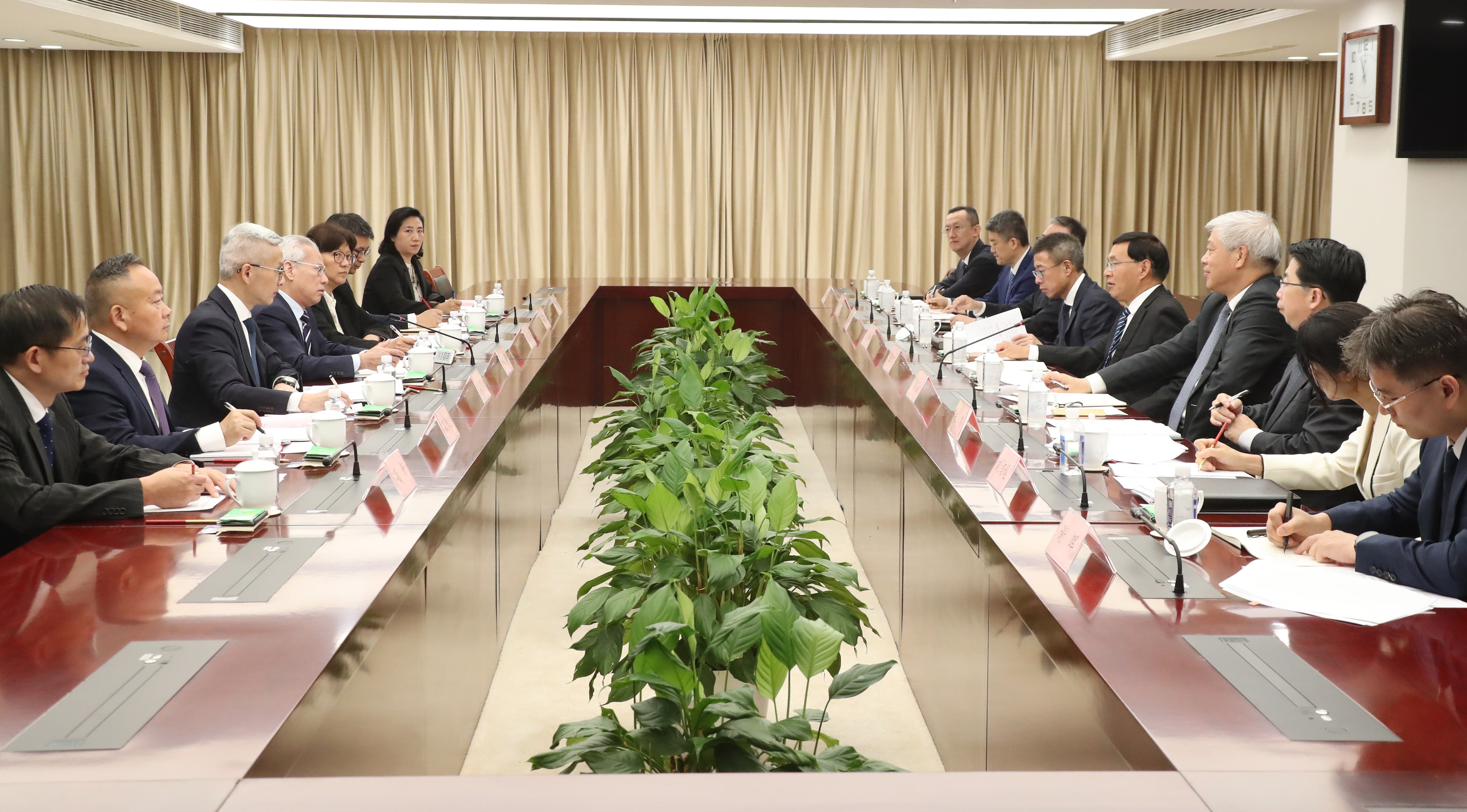 张玉卓、、、国资、、、央企、、、国资委、、、书记、、、主任、、、国企、、、企业刷新